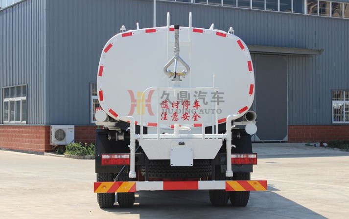 東風(fēng)多利卡d915方灑水車_東風(fēng)多利卡D9綠化灑水車廠家價(jià)格4