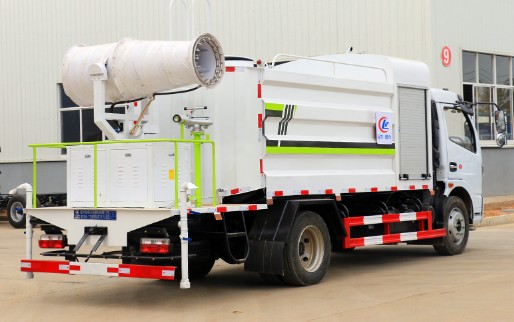 (gu)8|L(fng)Pض๦։m܇(ch)DƬ