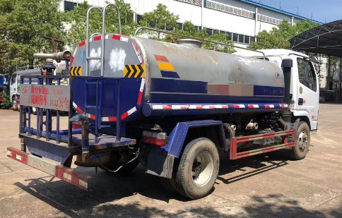 二手東風多利卡5方灑水車_二手5方灑水車3