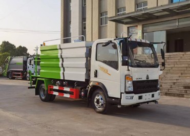 重汽豪沃7方藍牌灑水車_濰柴145馬力_萬里揚8檔高低檔變速箱